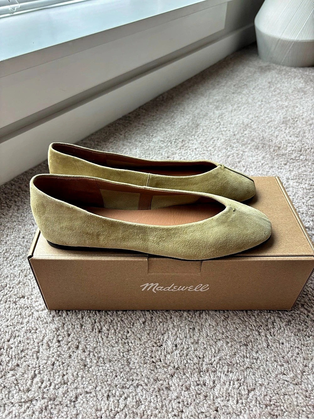 Madewell The Greta Glove Ballet Flat in Distant Olive
